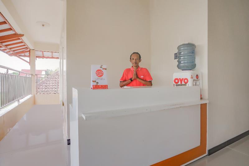 OYO 90210 Kenari House Syariah - Lobi