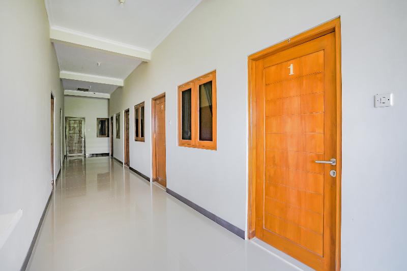 OYO 90210 Kenari House Syariah - Genel