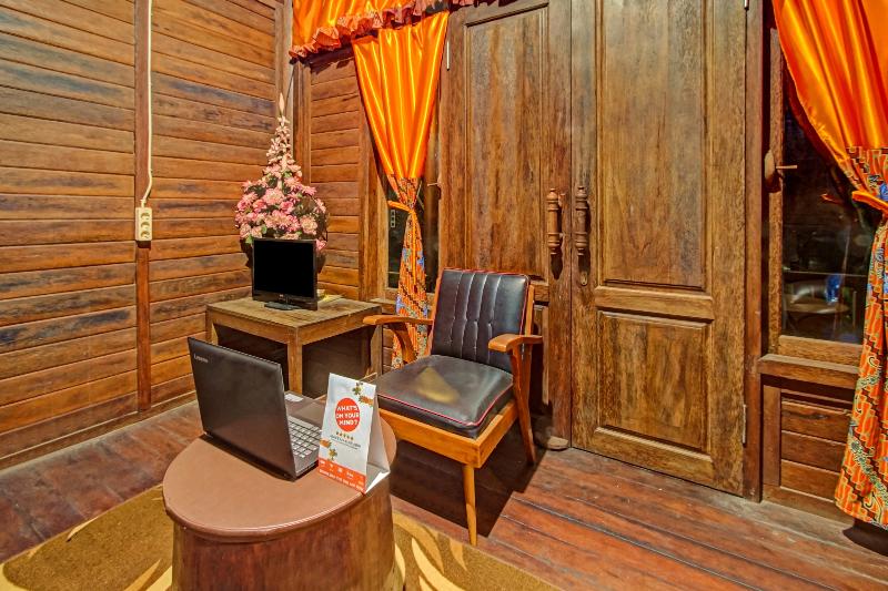 OYO 90031 Villa Papada - Lobi