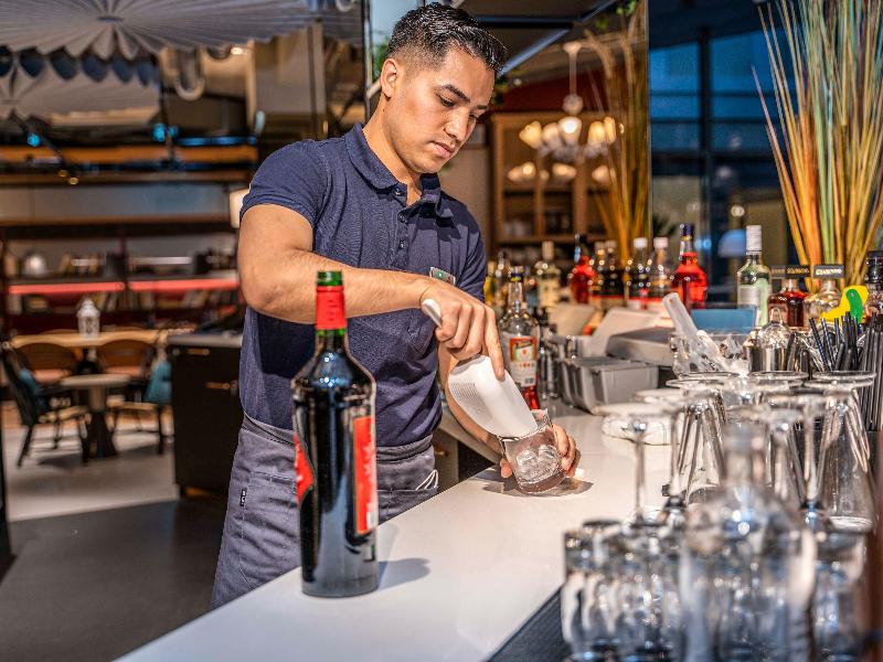 Ibis Styles Zurich City Center - Bar