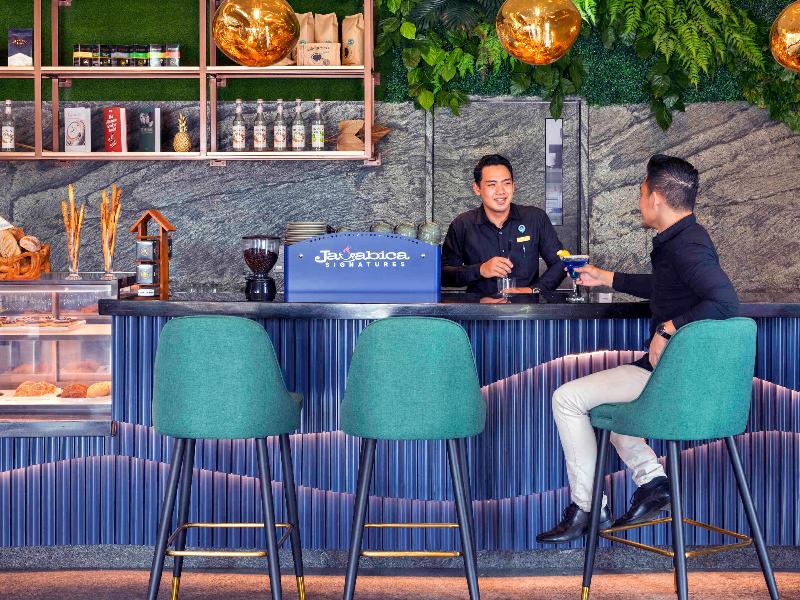Grand Mercure Malang Mirama - Bar