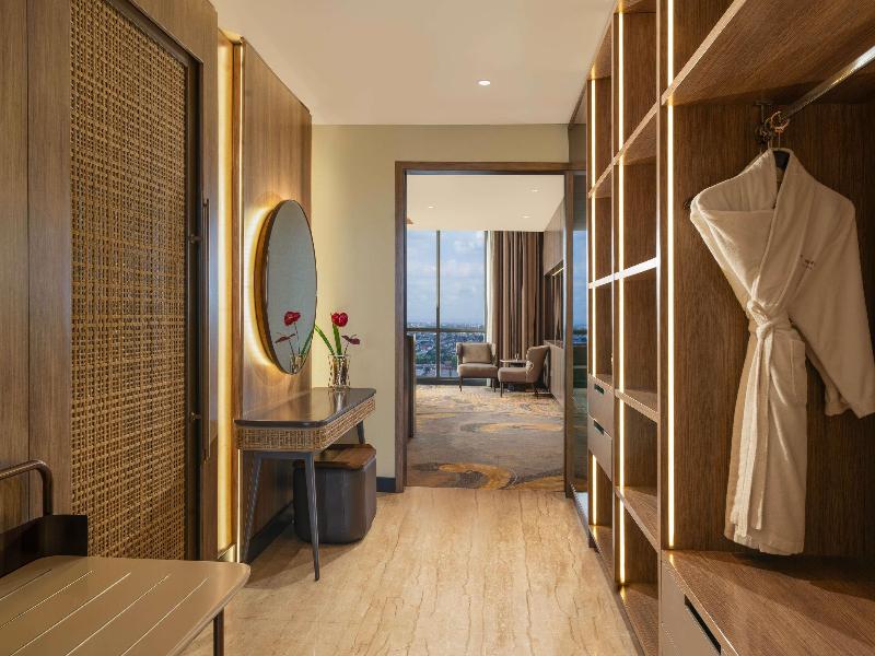 Grand Mercure Malang Mirama - Oda