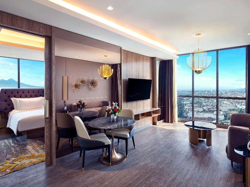 Grand Mercure Malang Mirama - Oda