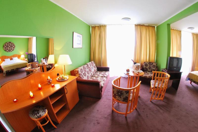 Hunguest Hotel Helios - Genel