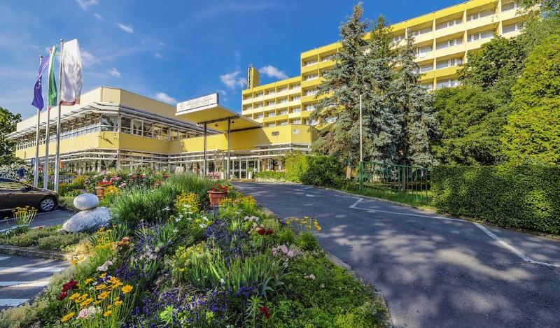 Hunguest Hotel Helios - Genel