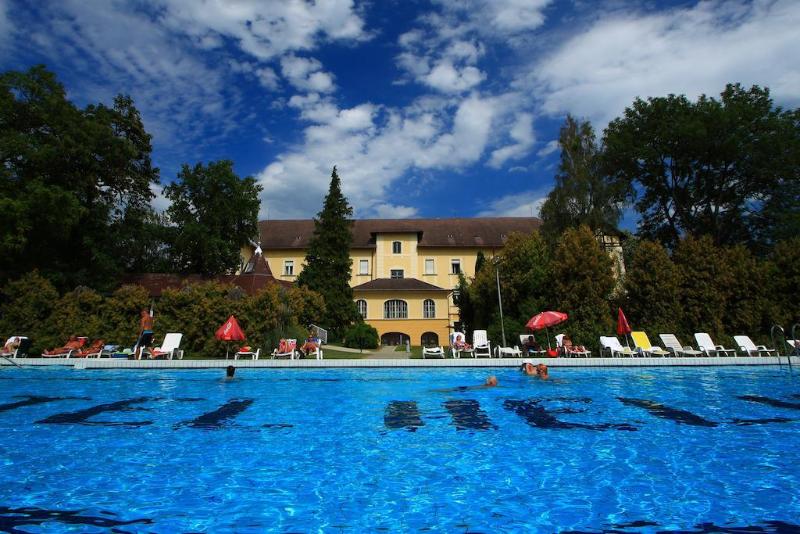 Hunguest Hotel Helios - Genel