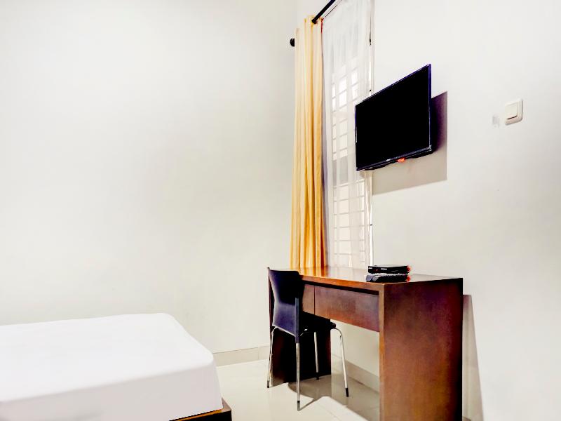 OYO Life 90085 Meruya Place - Oda