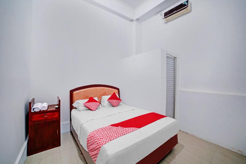 OYO 90387 Sepakat Guest House - Oda