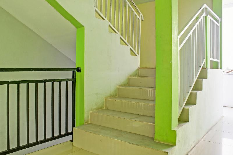 OYO 90112 Hotel Permata Inn - Lobi