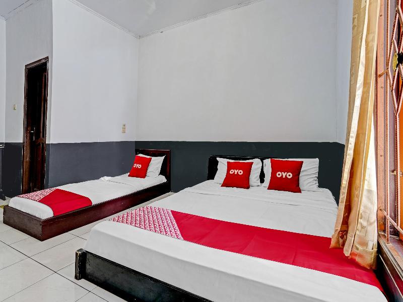 OYO 90405 Penginapan Sasti Kuningan - Oda
