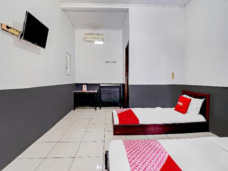 OYO 90405 Penginapan Sasti Kuningan - Oda