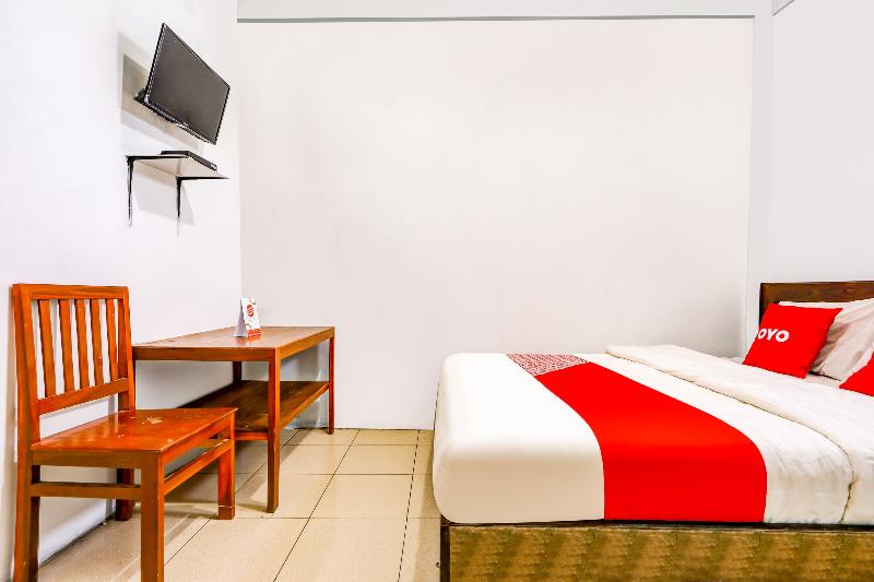 OYO 90051 Guest House Parangtritis - Oda