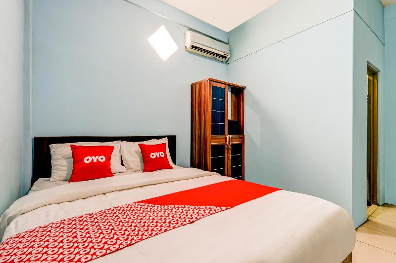 OYO 90051 Guest House Parangtritis - Oda