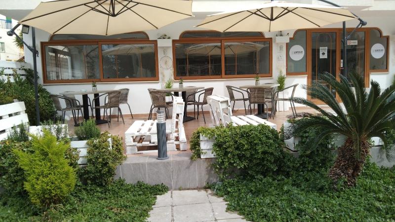 La Veranda De Larnaca Hotel - Teras
