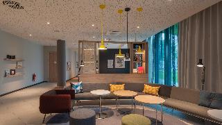 Holiday Inn Express Dusseldorf - Hauptbahnhof fotoÄŸrafÄ±