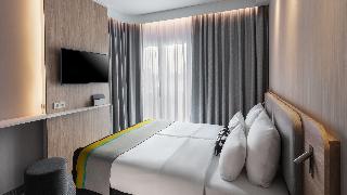 Holiday Inn Express Dusseldorf - Hauptbahnhof fotoÄŸrafÄ±