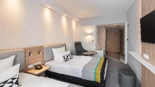 Holiday Inn Express Dusseldorf - Hauptbahnhof fotoÄŸrafÄ±