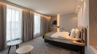 Holiday Inn Express Dusseldorf - Hauptbahnhof fotoÄŸrafÄ±