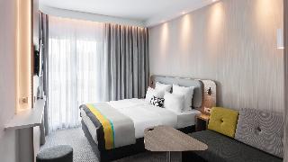 Holiday Inn Express Dusseldorf - Hauptbahnhof fotoÄŸrafÄ±