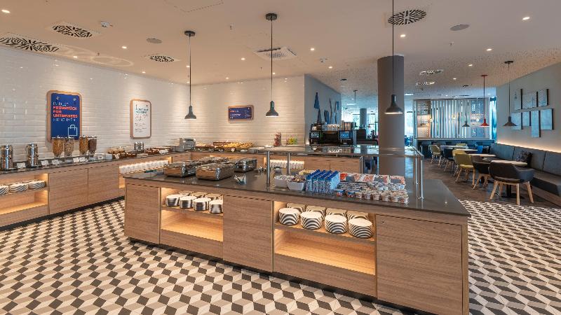 Holiday Inn Express Dusseldorf - Hauptbahnhof - Restoran
