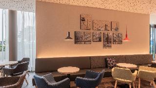 Holiday Inn Express Dusseldorf - Hauptbahnhof fotoÄŸrafÄ±