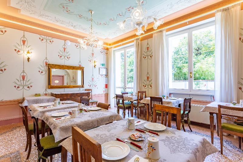 Villa Tortorelli - Lobi