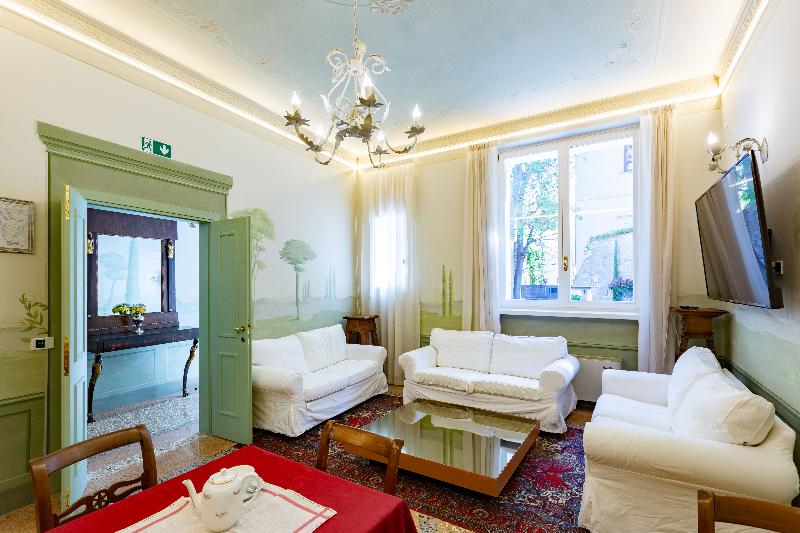 Villa Tortorelli - Lobi
