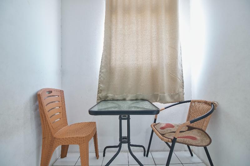Room Rendi @ Gunung Putri Square by ZUZU - Oda