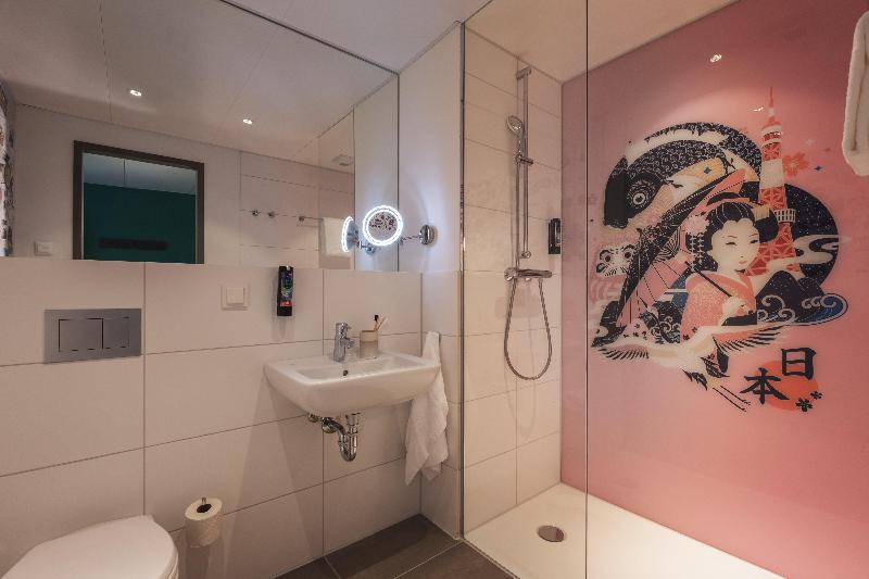 Holiday Inn - the niu, Tab Dusseldorf Main Station - Oda