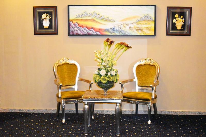 One to One Hotel - Lobi