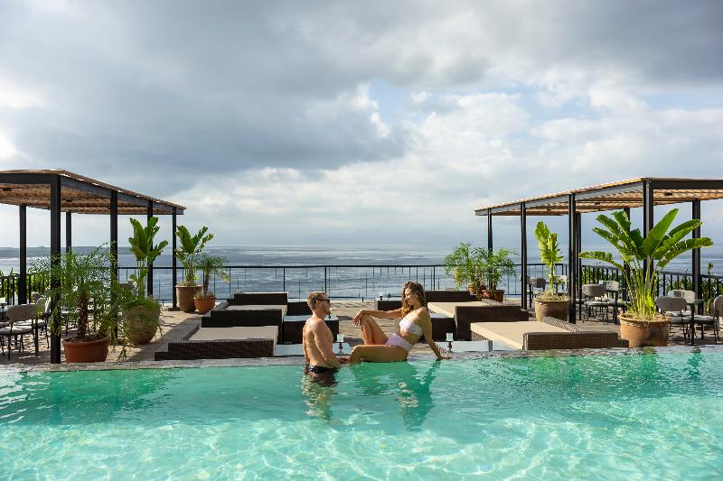 Adiwana Warnakali Resort - Havuz