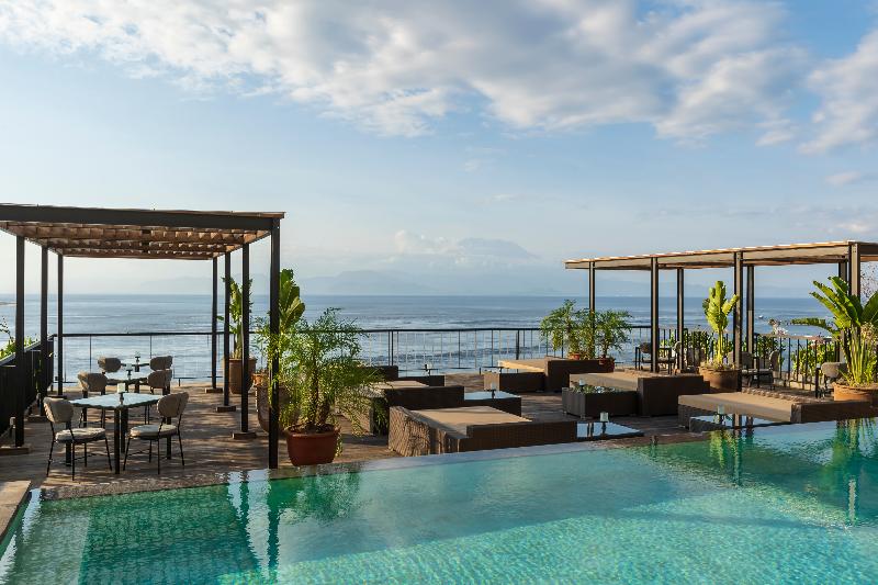 Adiwana Warnakali Resort - Havuz