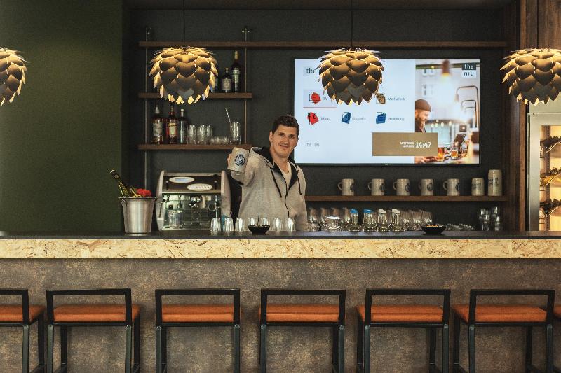 Holiday Inn - the niu, Hop Forchheim - Bar