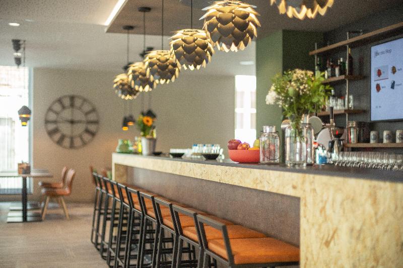 Holiday Inn - the niu, Hop Forchheim - Bar