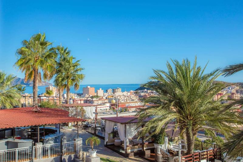 Ramada Resort by Wyndham Puerto de Mazarron - Genel