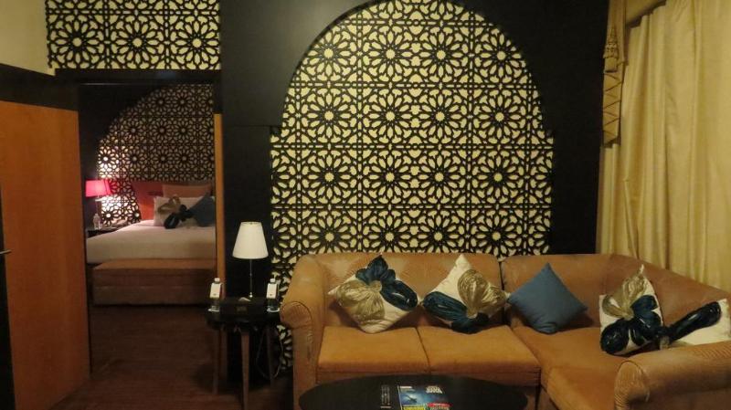 The Park Hotel Ex Al Jawhara Gardens - Oda