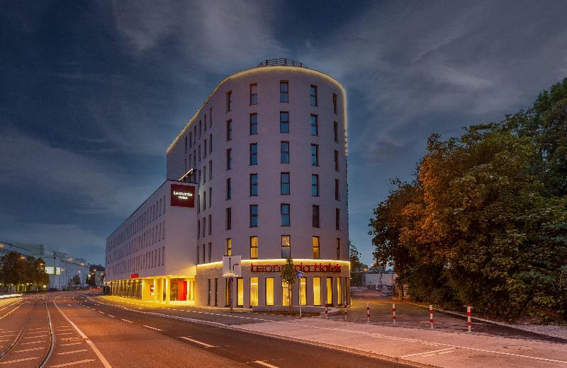 Leonardo Hotel Augsburg - Genel