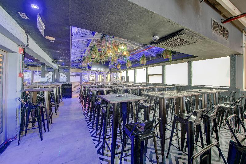 Howard Johnson Plaza by Wyndham Dubai Deira - Bar