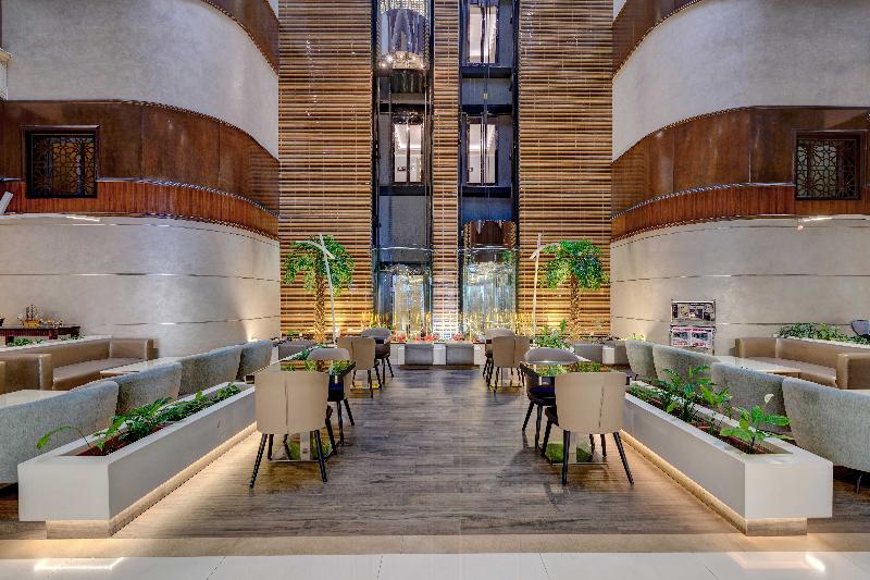 Howard Johnson Plaza by Wyndham Dubai Deira - Lobi