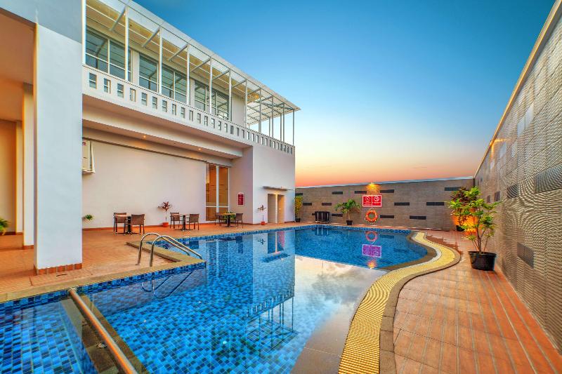 favehotel Bitung - Havuz