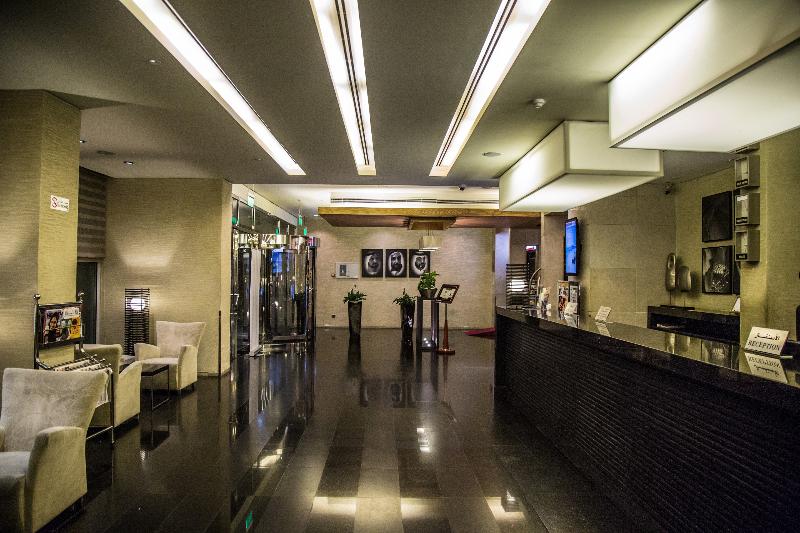 Saffron Boutique Hotel - Lobi