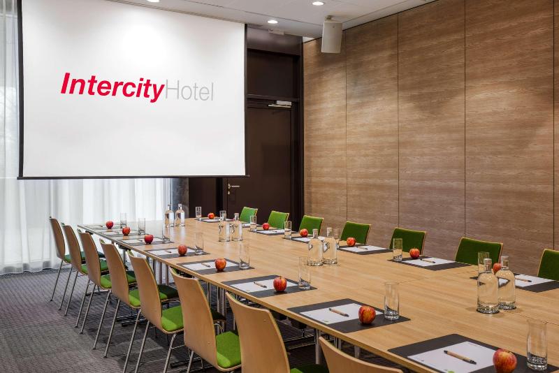 IntercityHotel Zurich Airport - Toplantı