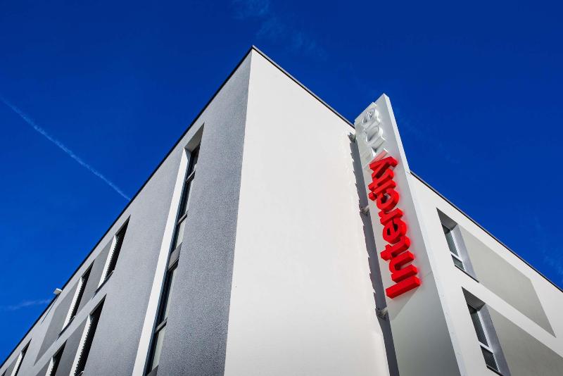 IntercityHotel Zurich Airport - Genel