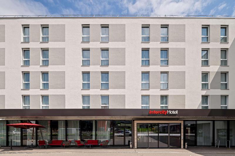 IntercityHotel Zurich Airport - Genel