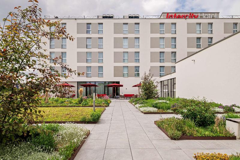 IntercityHotel Zurich Airport - Genel
