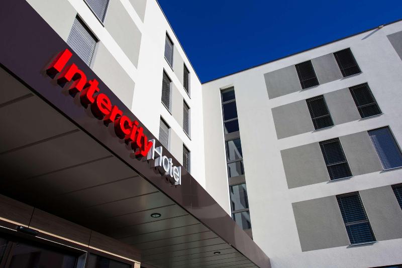 IntercityHotel Zurich Airport - Genel