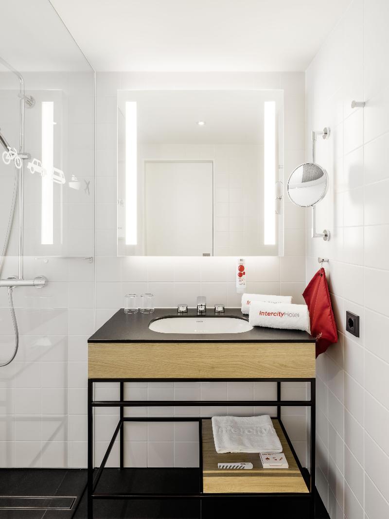 IntercityHotel Zurich Airport - Oda