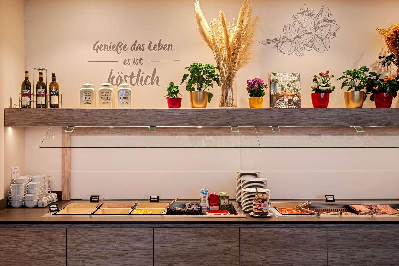 IntercityHotel Zurich Airport - Restoran