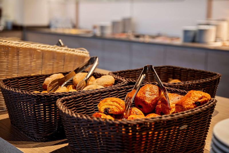 IntercityHotel Zurich Airport - Restoran