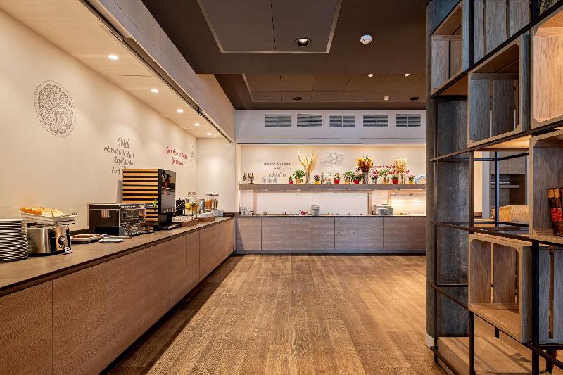 IntercityHotel Zurich Airport - Restoran